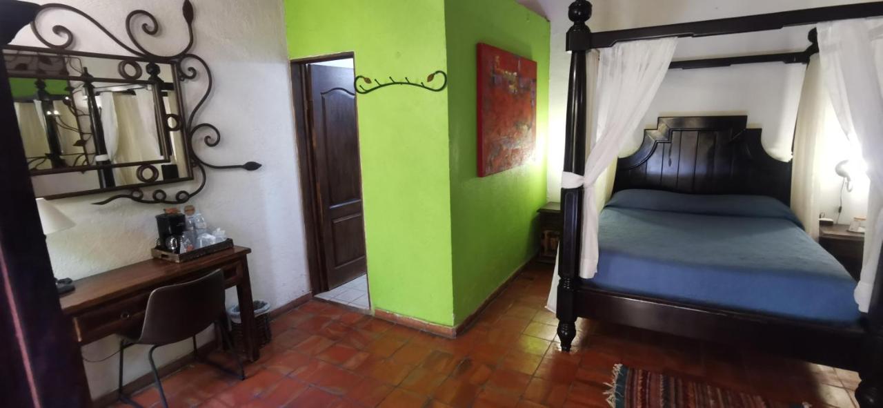 Hotel Rosa Morada Tlaquepaque Exterior foto